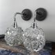 Paire d’appliques chromées et verre ciselé