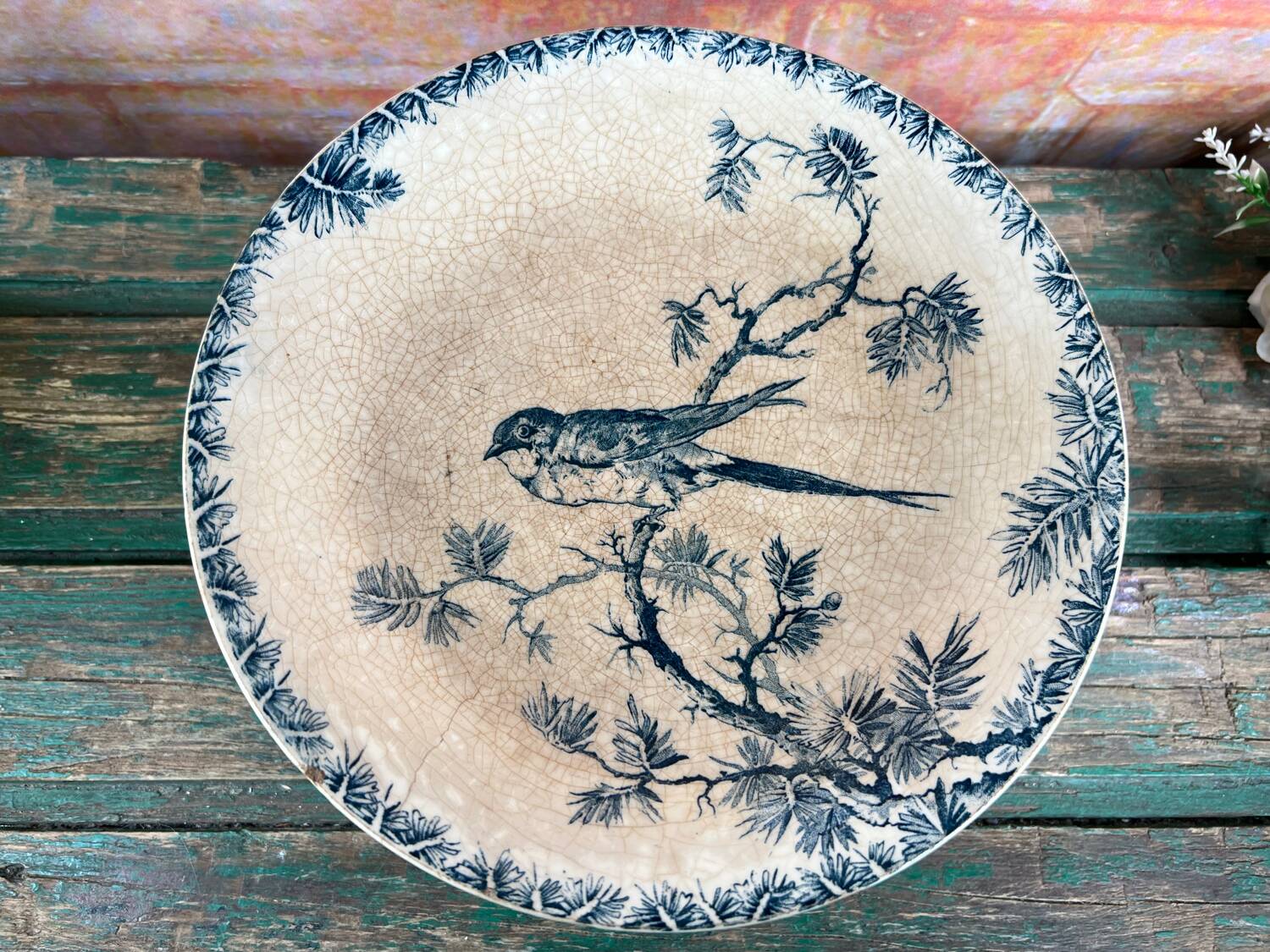 Gien bird-decorated footed cup