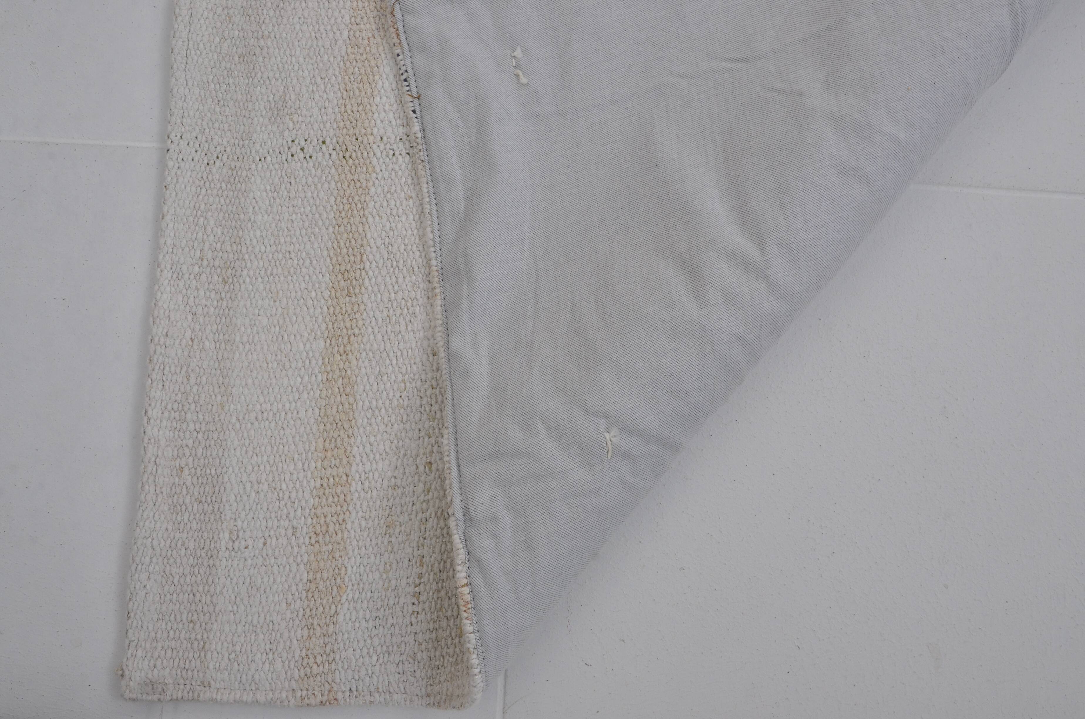 White Neutral Vintage Hemp Kilim Rug sku3799