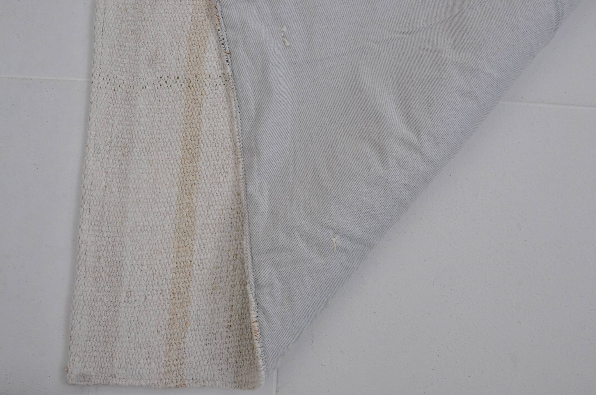 Tapis Kilim en chanvre vintage neutre blanc sku3799