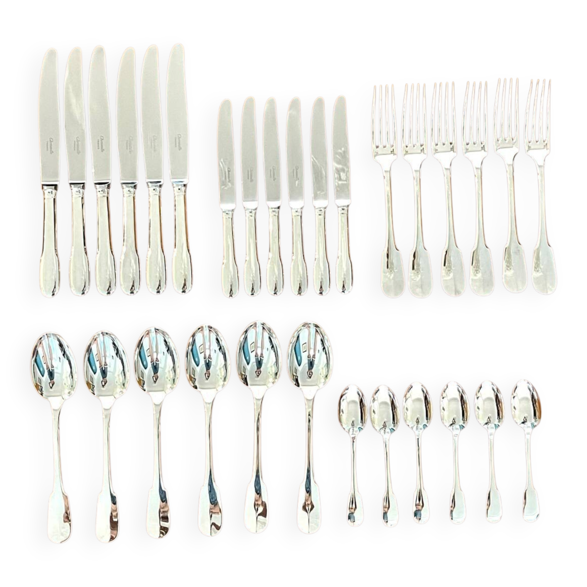 Christofle Cluny cutlery set for 6 people, 30 pieces, in new condition.
