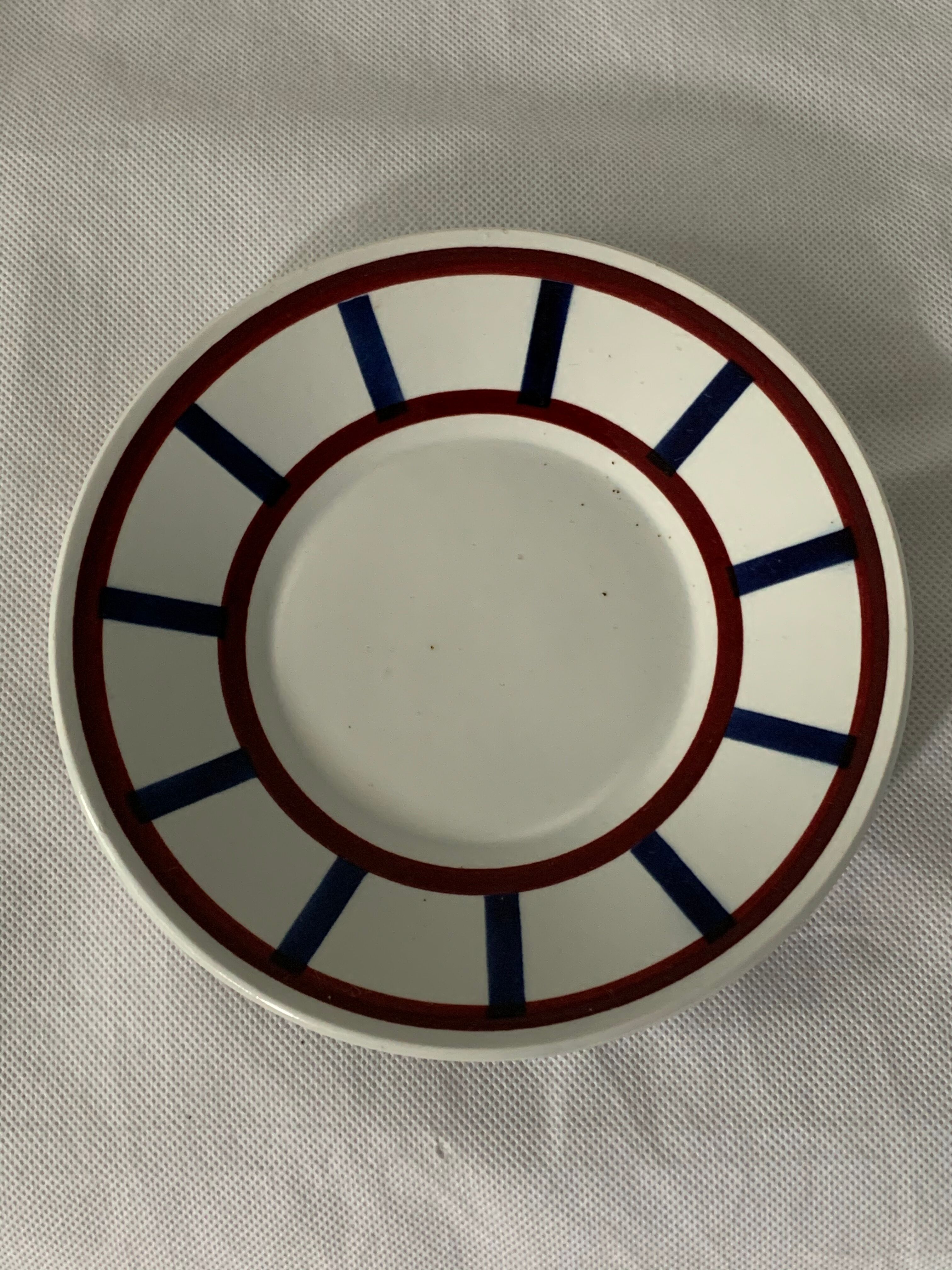 Pair of porcelain cups and cups Béarn HBCM Montereau