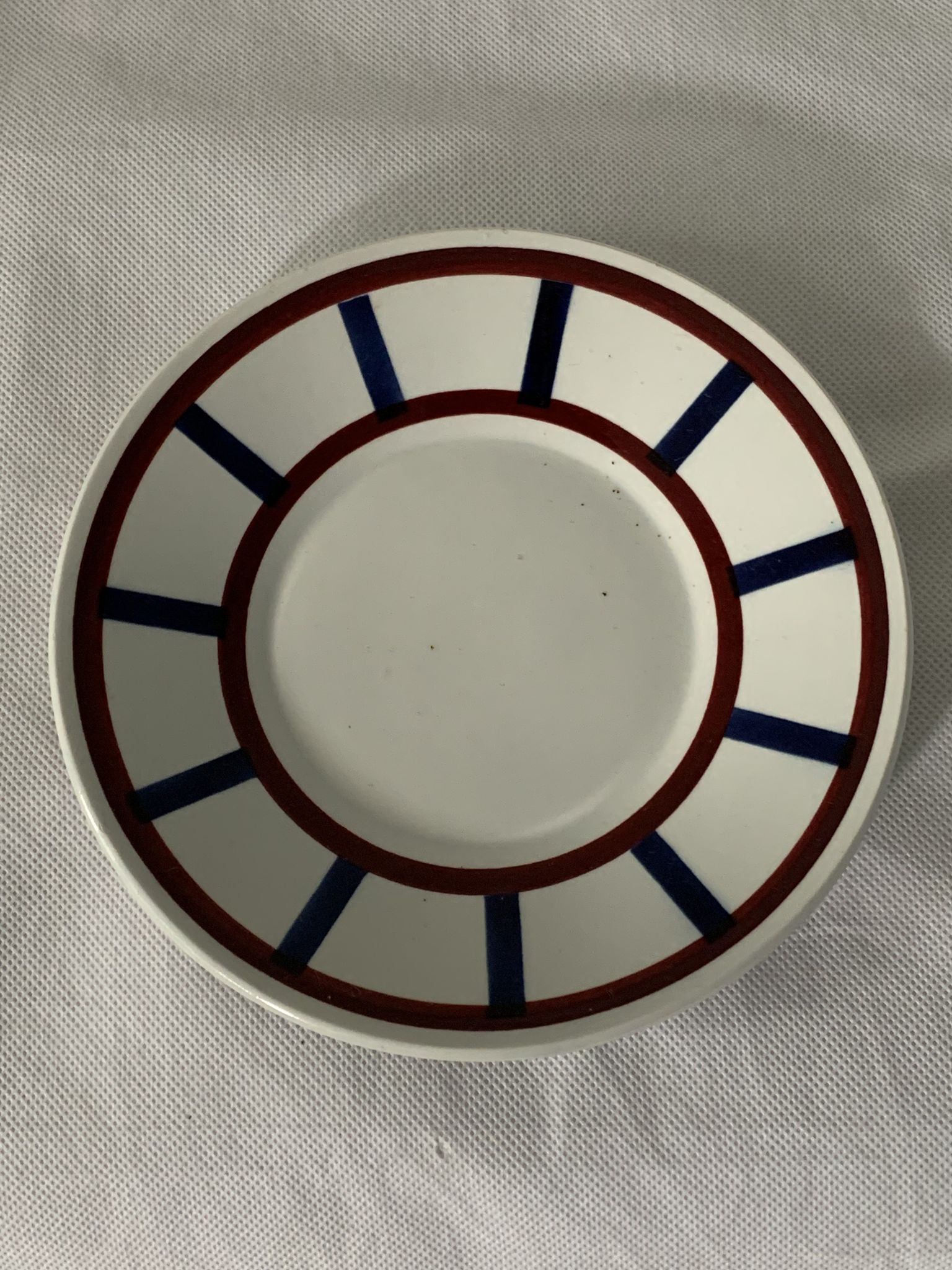 Pair of porcelain cups and cups Béarn HBCM Montereau