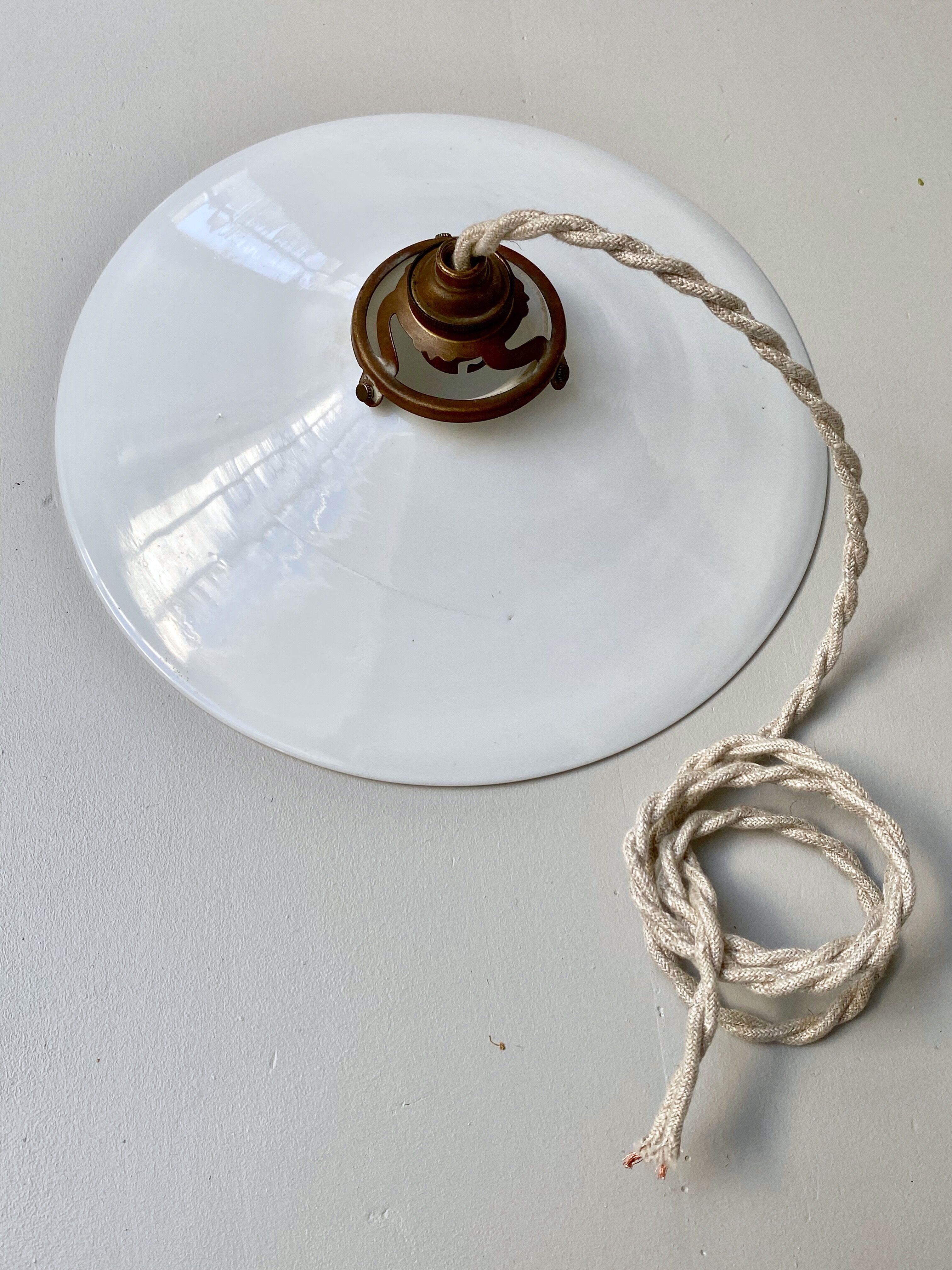 Former opaline suspension