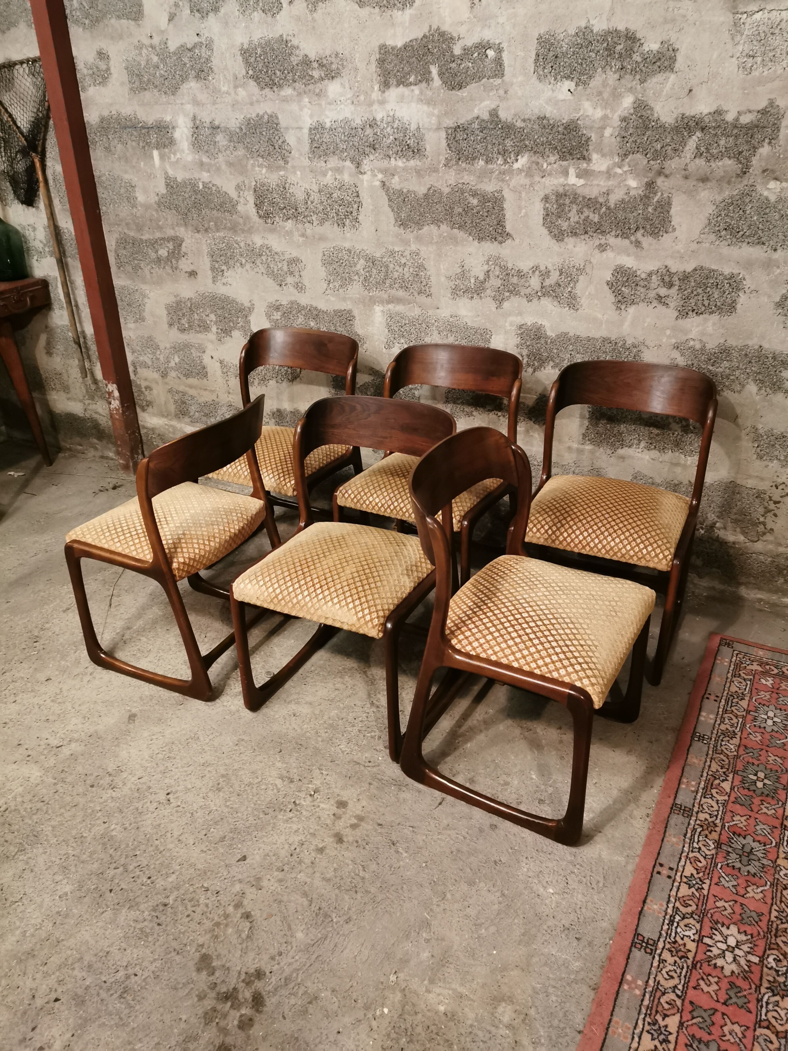 6 Baumann chairs