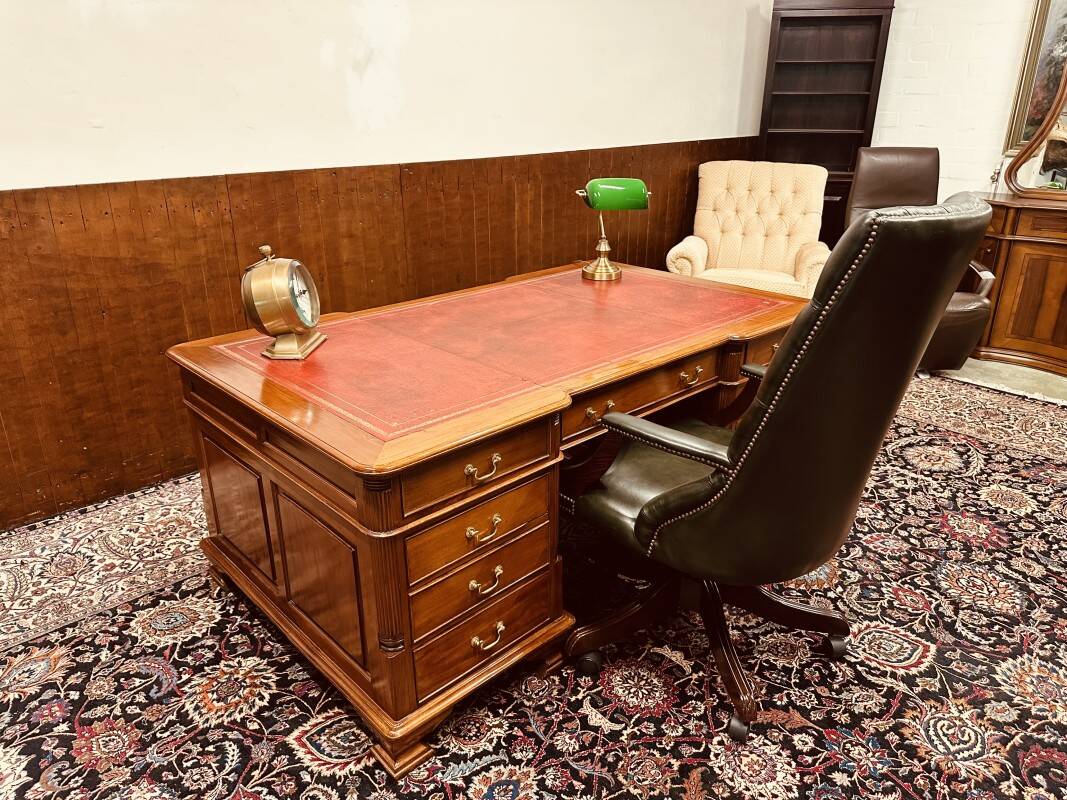 Antique English Desk Partnerdesk