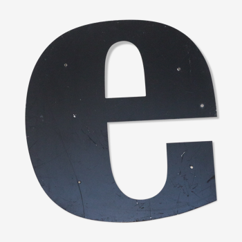 E metal, letter sign