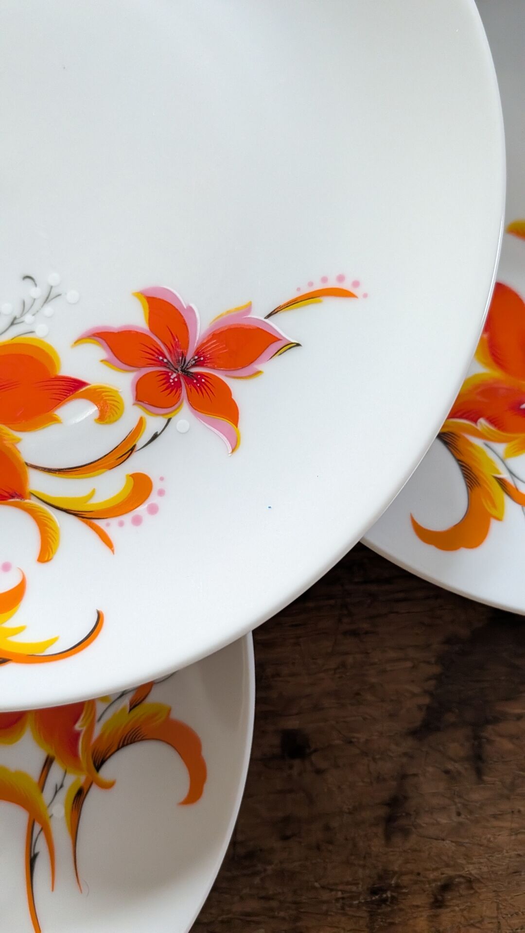 Assiettes Winterling décor floral seventies