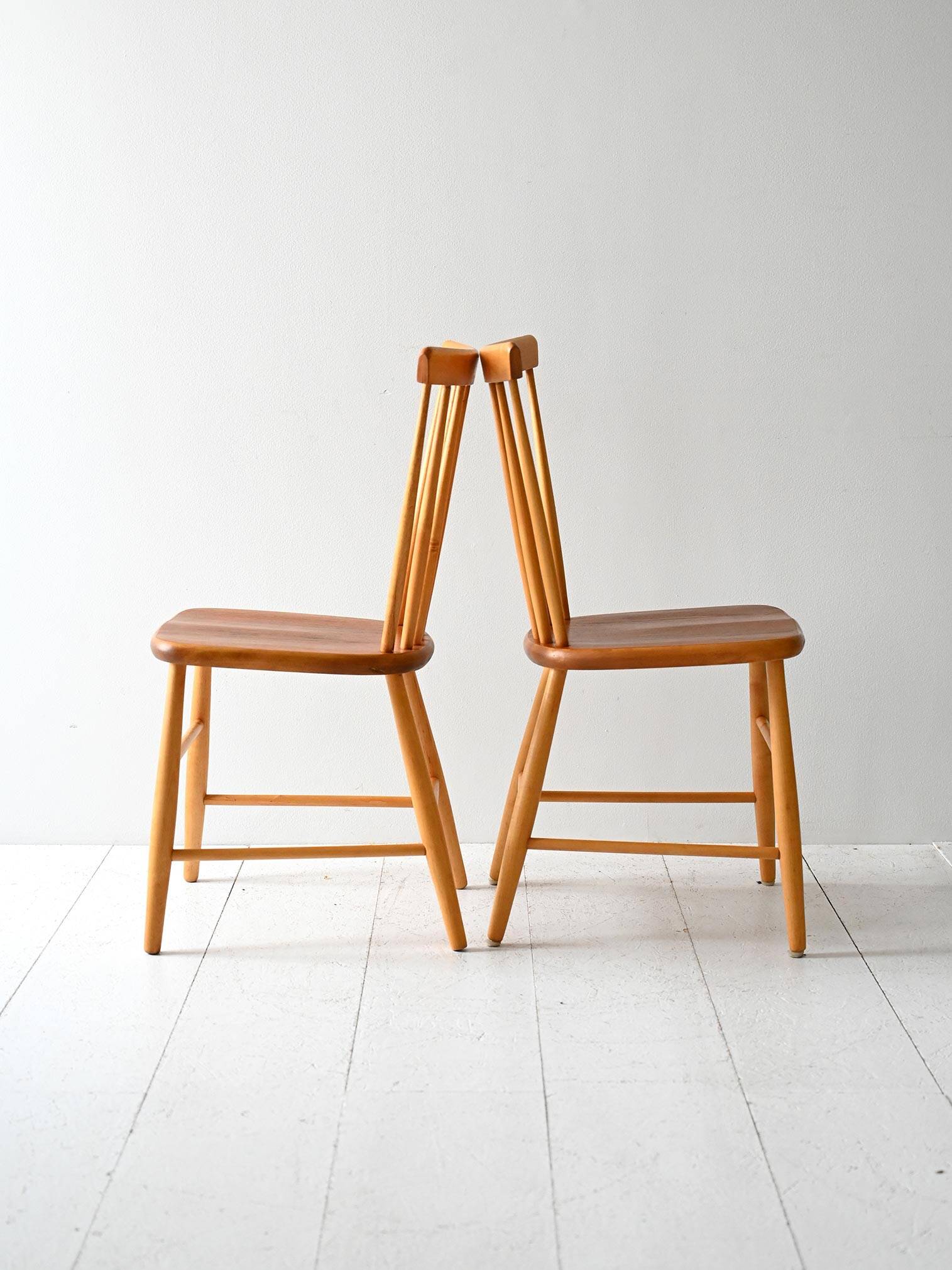 Paire de chaises Pinstolar scandinaves vintage