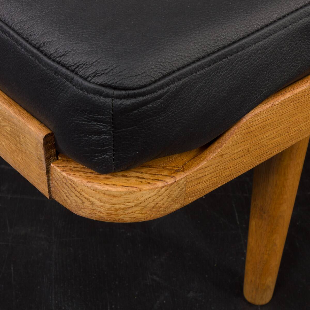Danish mid century solid oak daybed in black leather, 1960s
