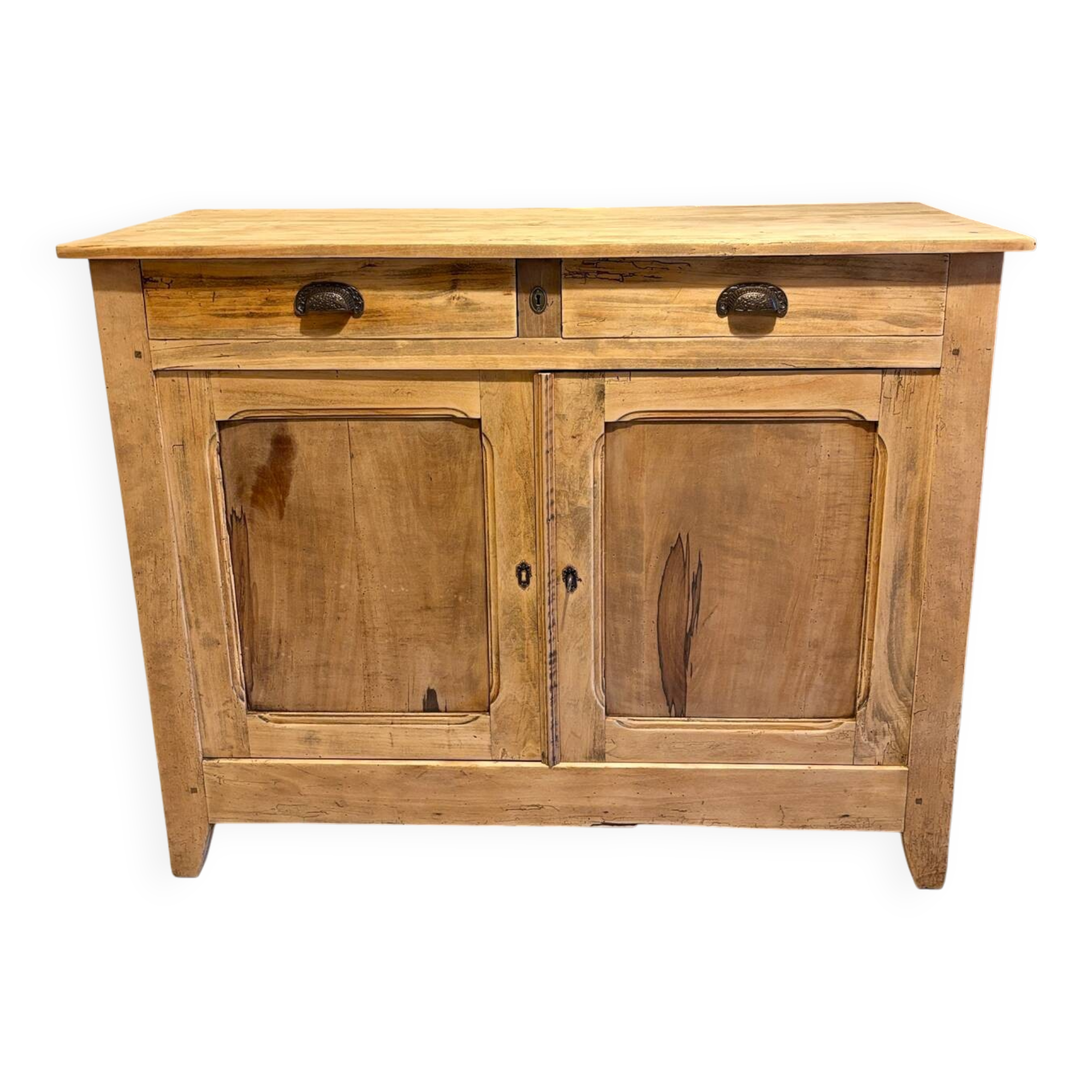 Parisian buffet in raw wood