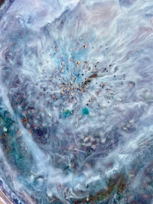 Vintage resin glitter plate