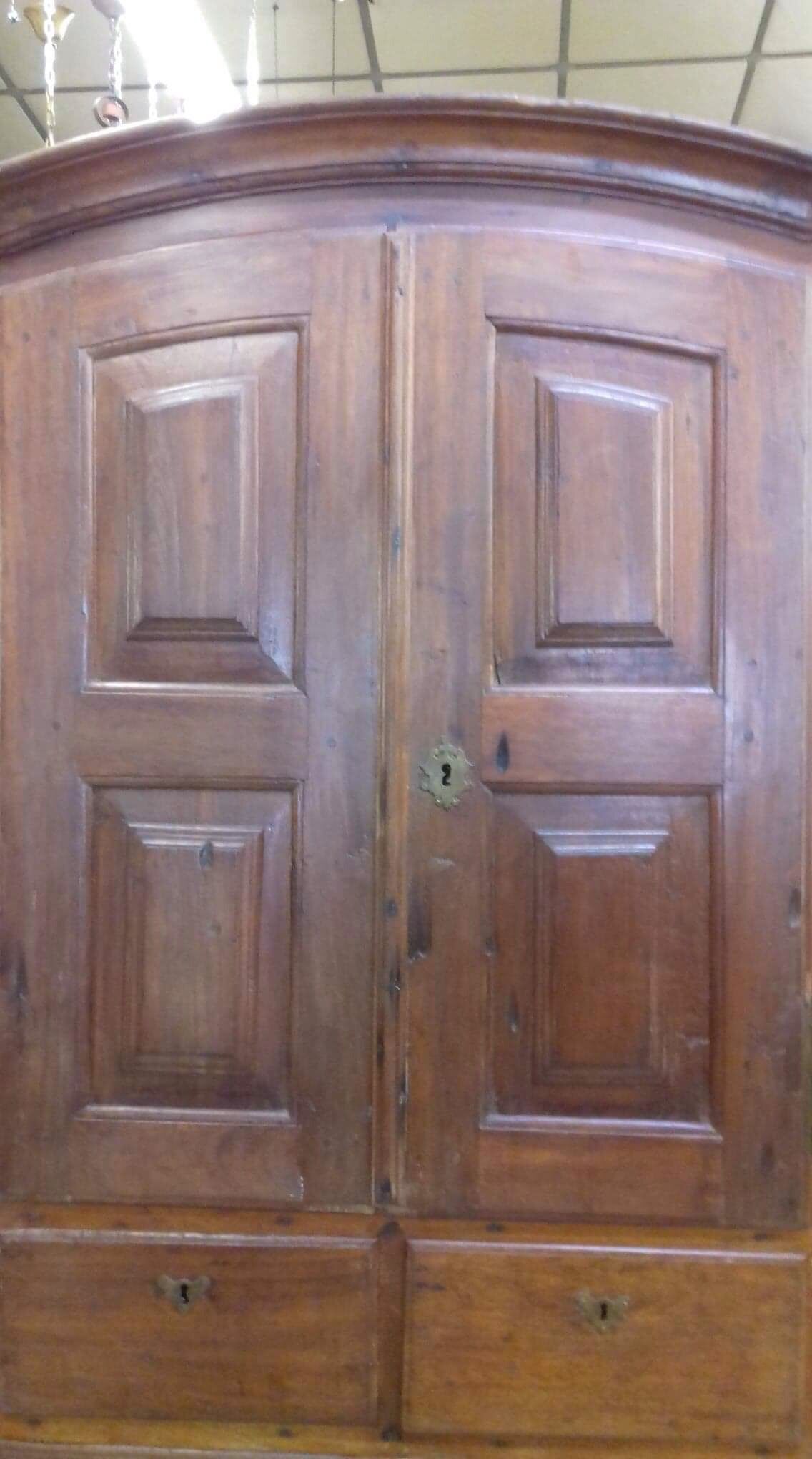 Armoire coloniale bois exotique XlX