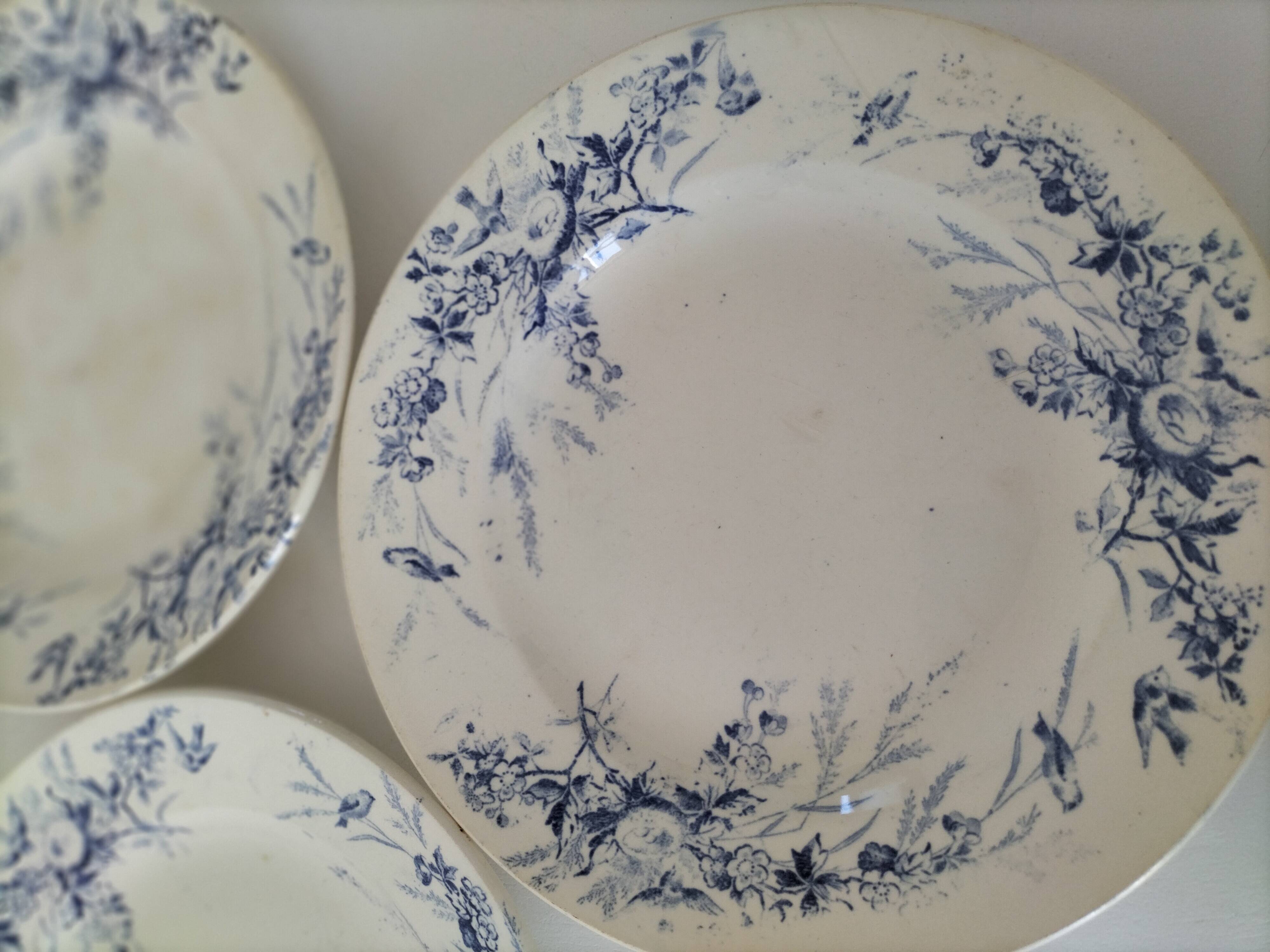 Creil Montereau Plates Linotte Model