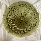 Vintage round pleated velvet cushion