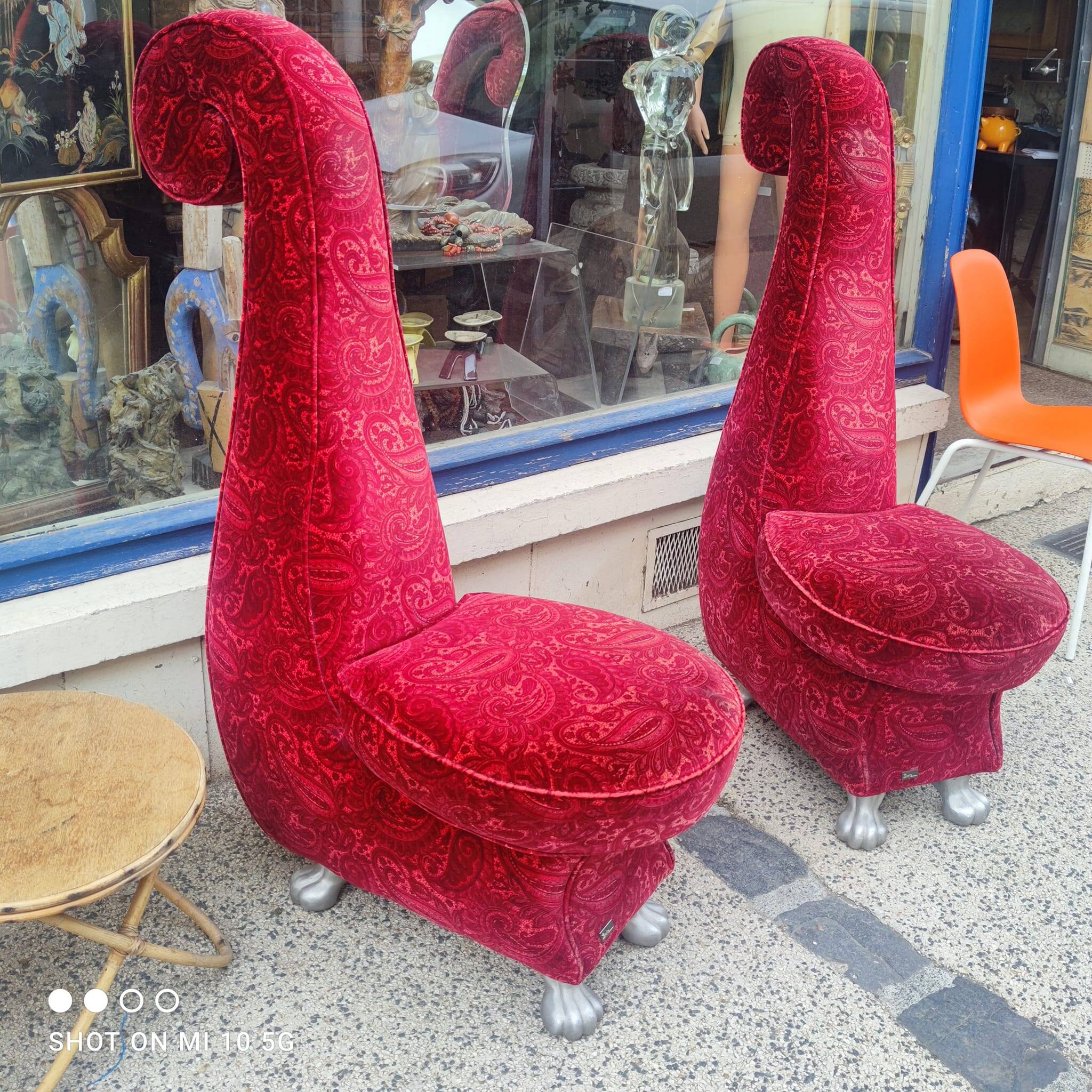 Pair of velvet lounge chairs with a Kashmir pattern from Bretz.