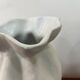Paire de vases blancs