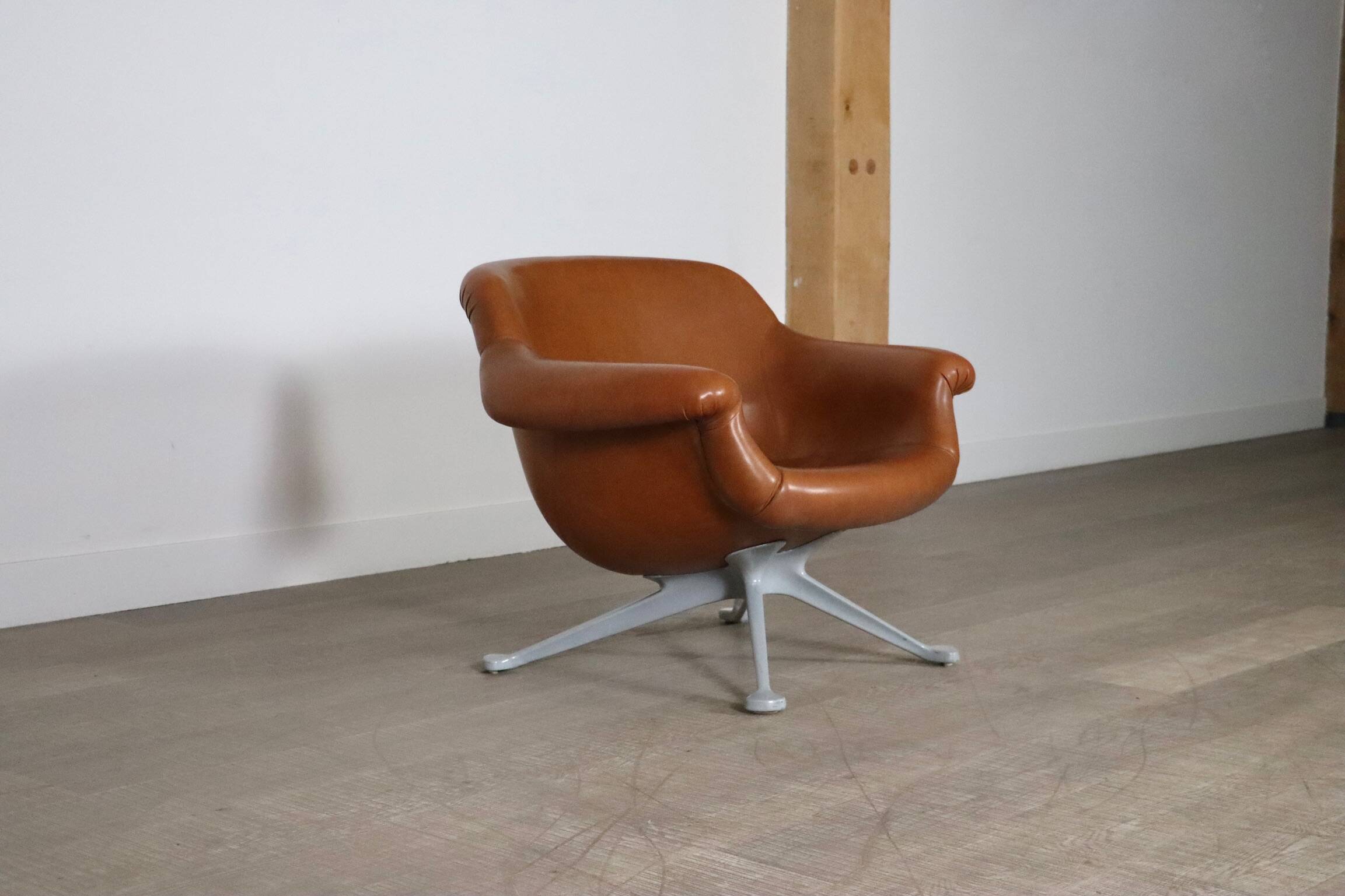 Angelo Mangiarotti For Cassina Model 1110 Lounge Chair, Italy 1960s