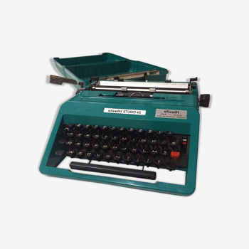 Machine à écrire vintage Olivetti Studio 45