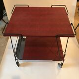 Serving table