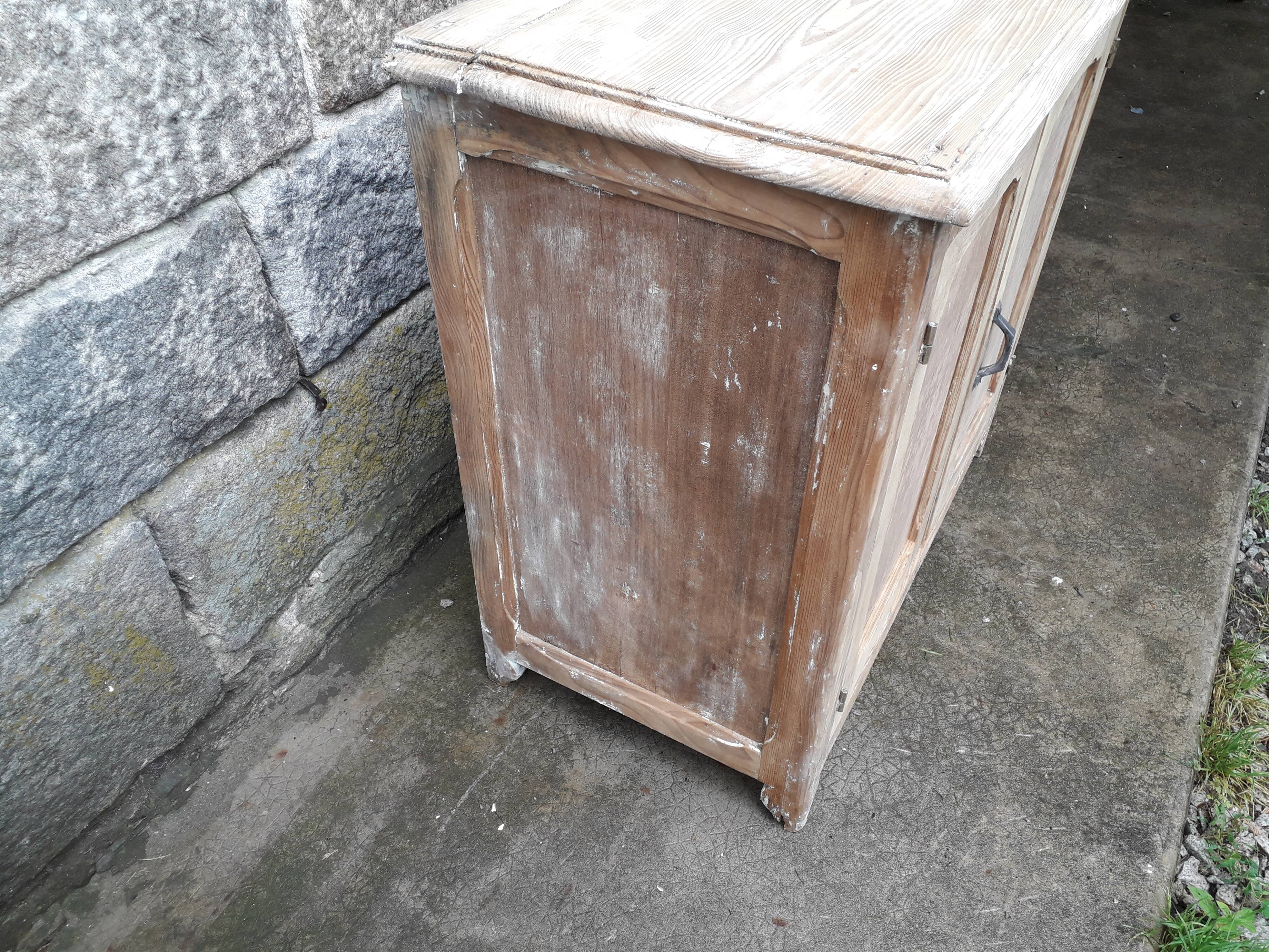 Parisian buffet patinated