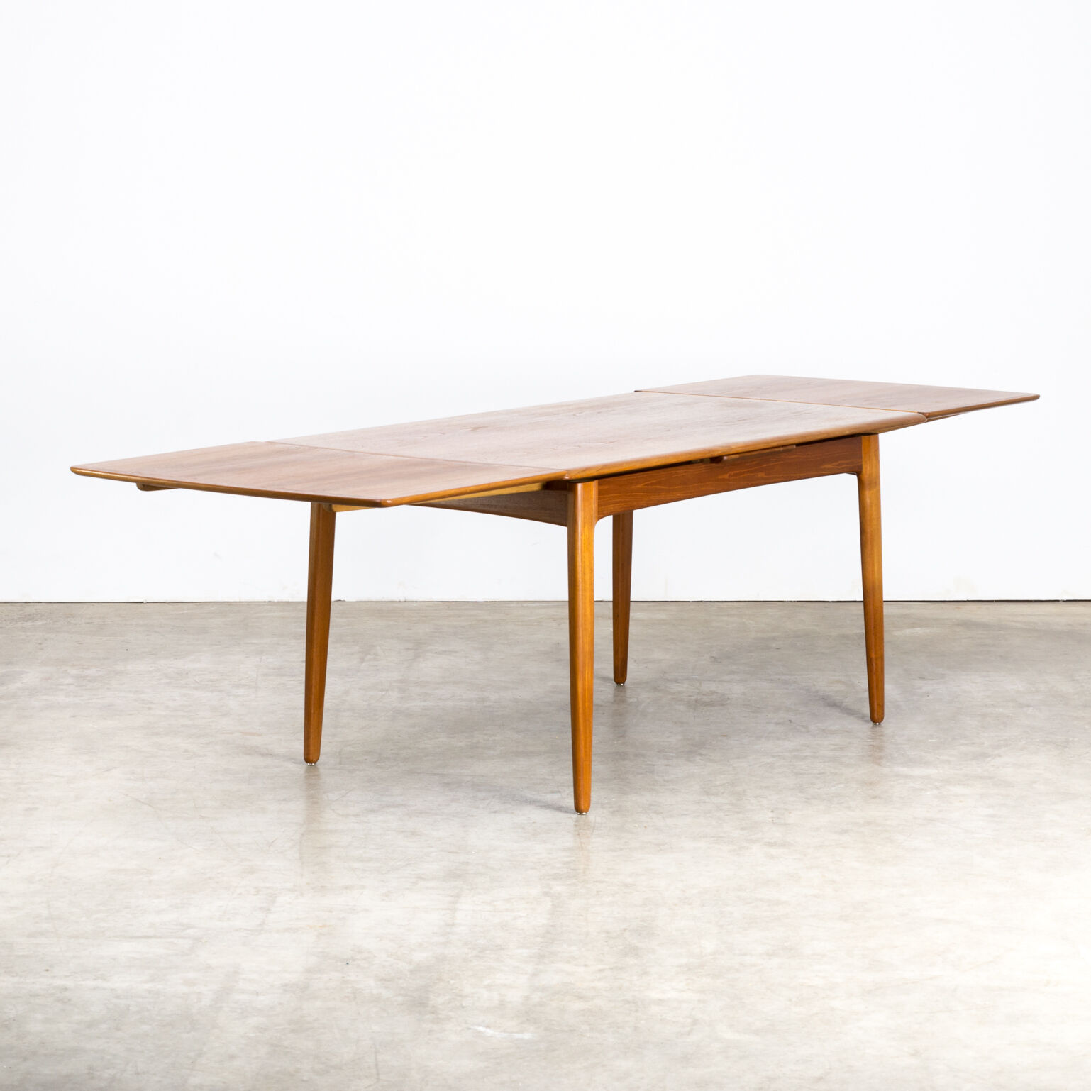 Danish extendable dining table 60