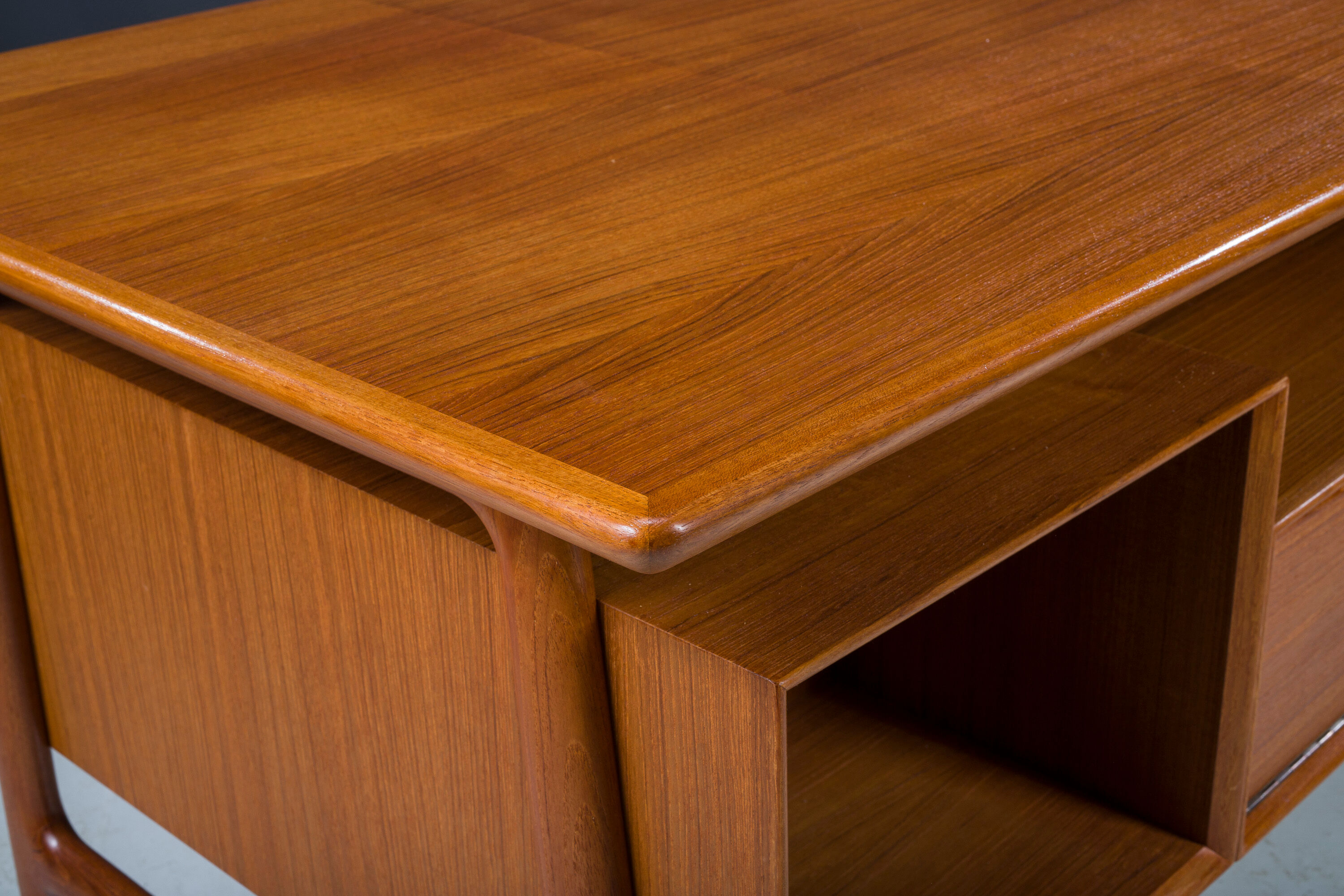 Teak 75 desk from Omann Jun, 1960s