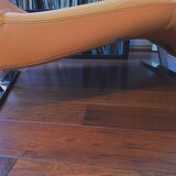 Deluxe leather lounge chair