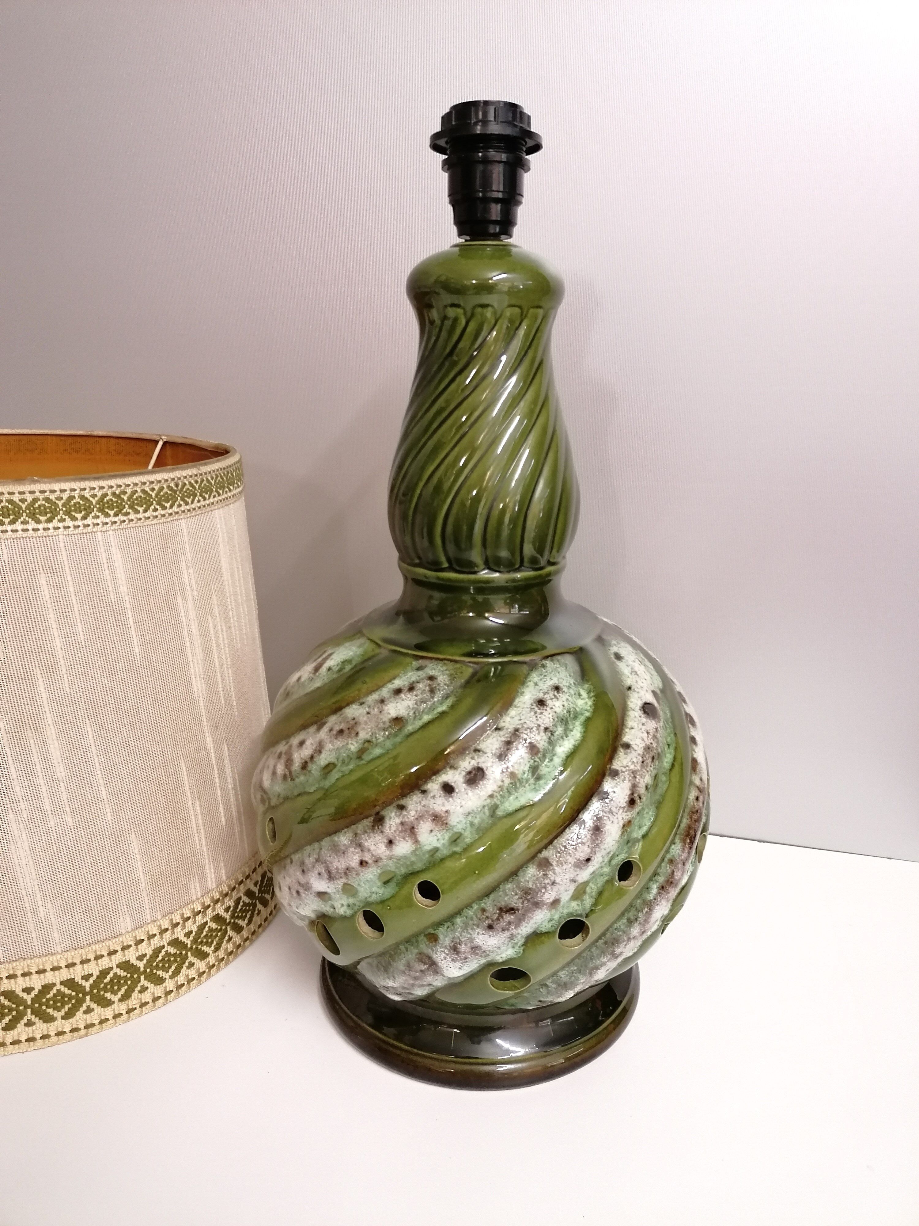 Vintage table lamp - openwork green ceramic - 60's