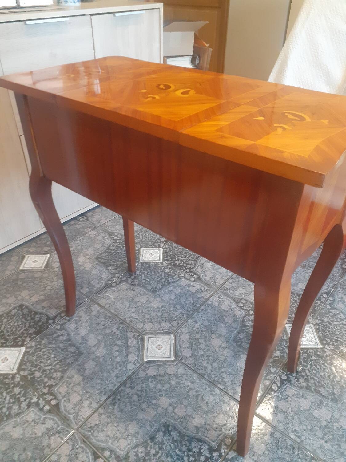 Louis XV style rosewood marquetry dressing table