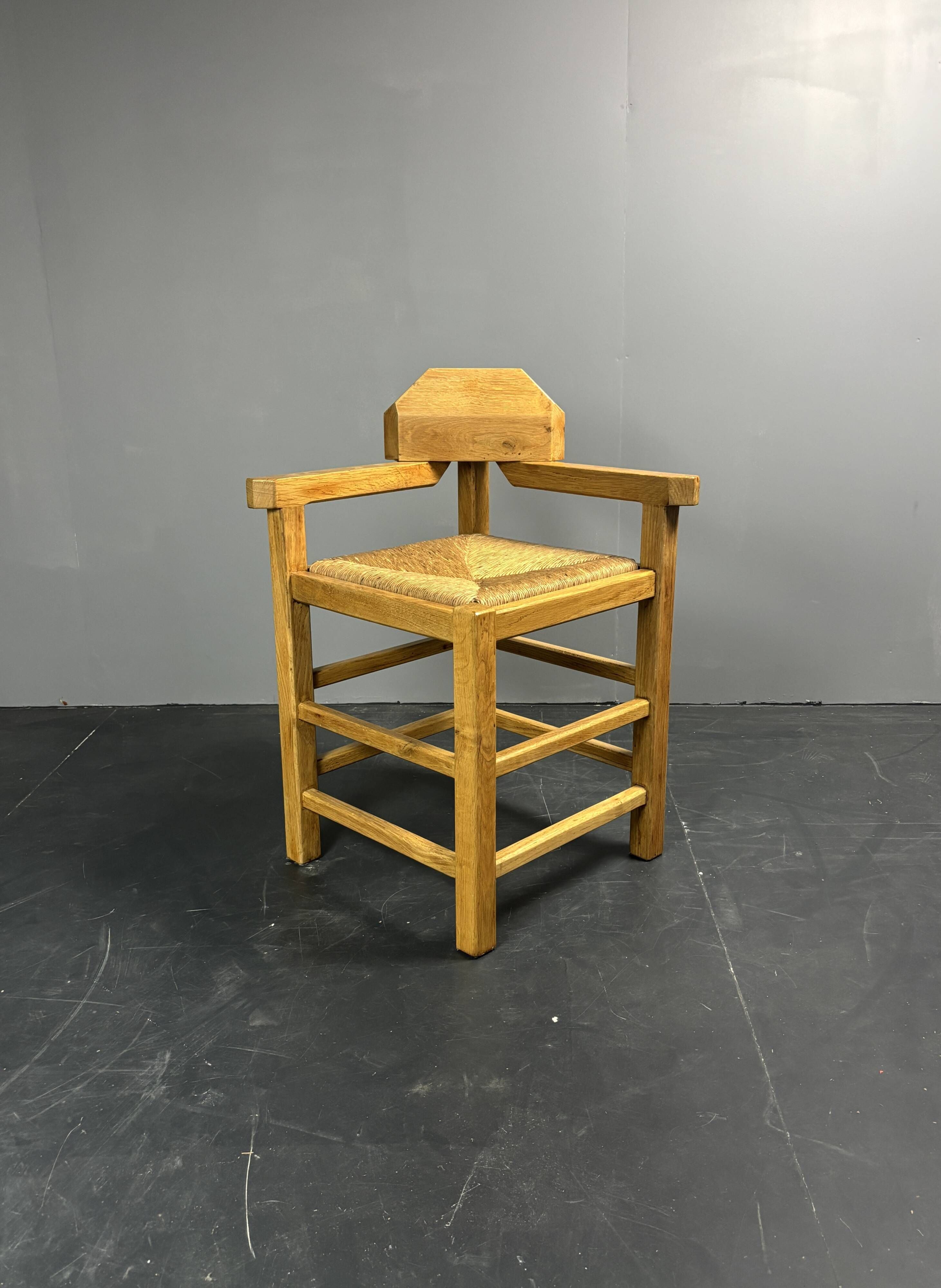 Dutch postmodern brutalist oak corner side chair with rush seat, 1970s