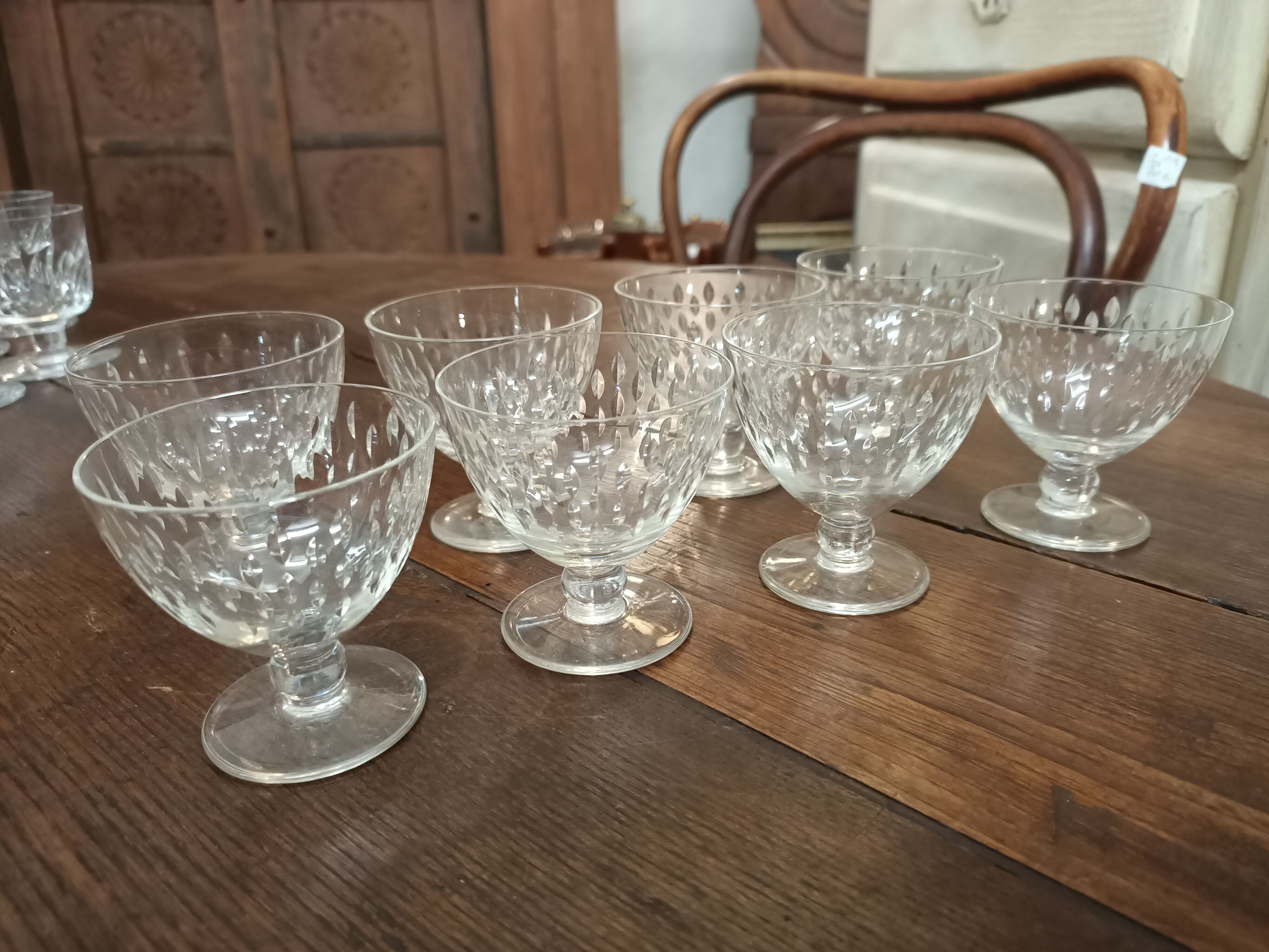 8 glasses Baccarat drops of water