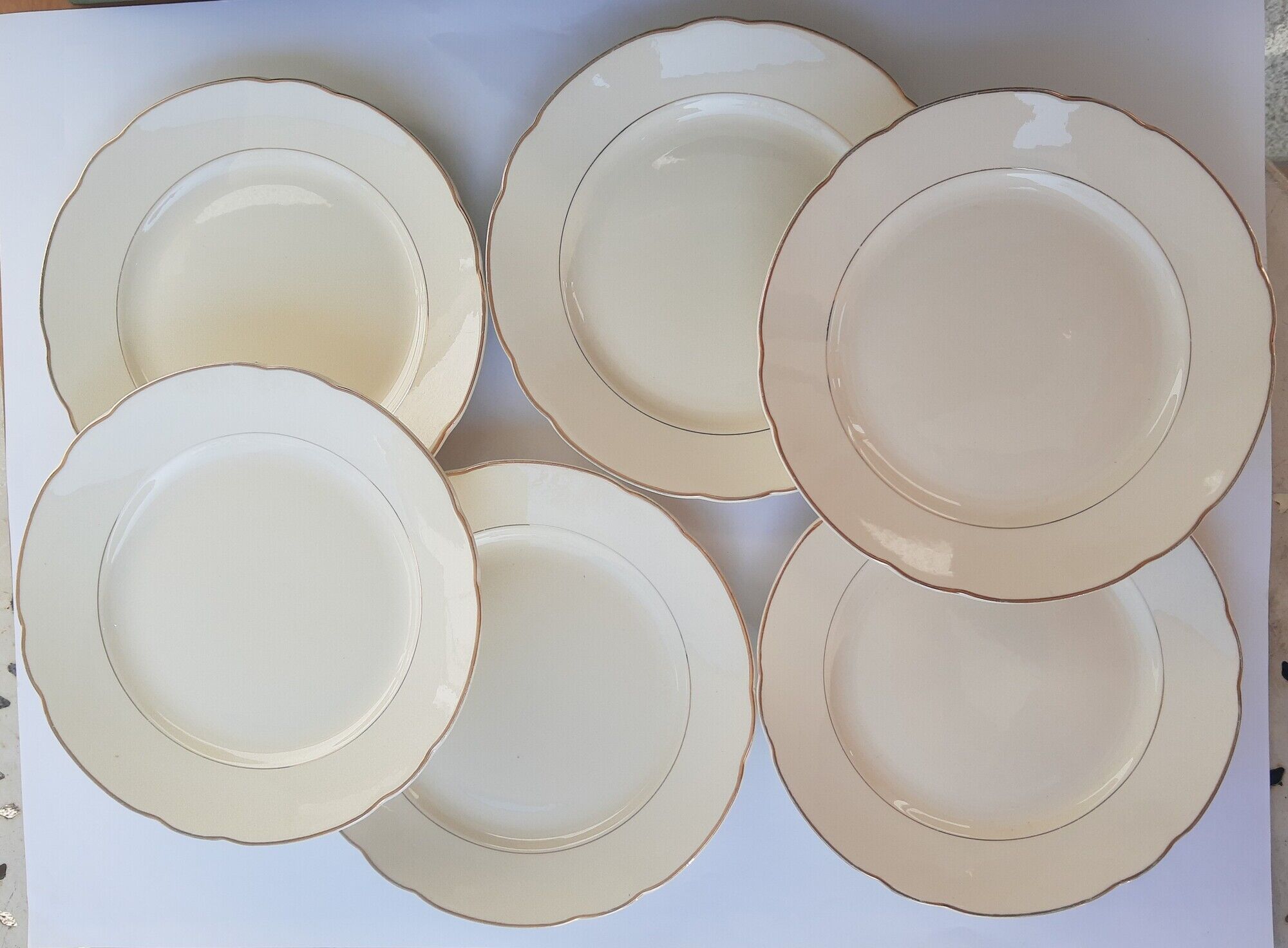 Set of 6 flat plates Villeroy and Boch ivory vintage gilding