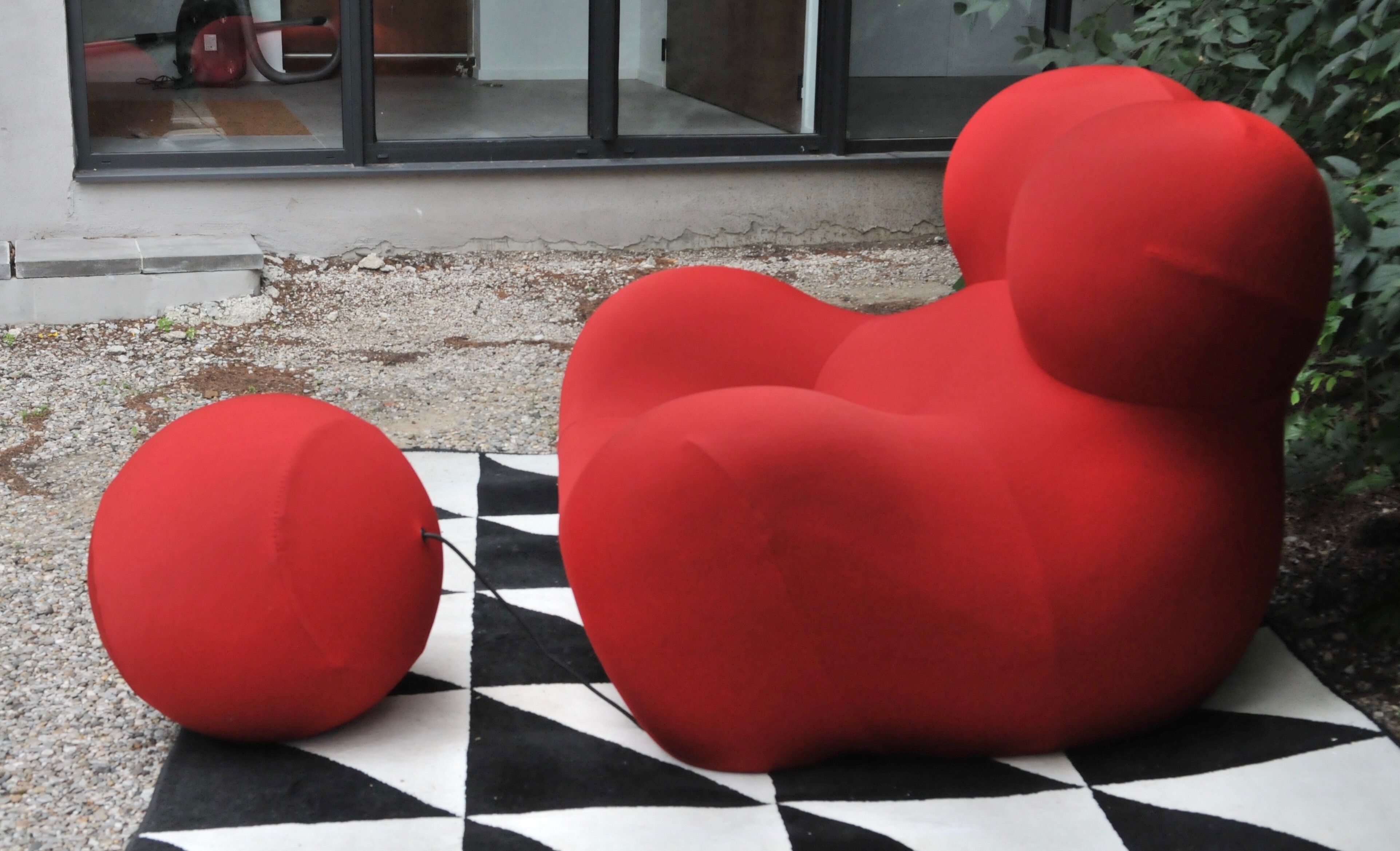 B&B Italia UP5 armchair and footrest UP6 Gaetano Pesce