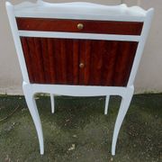 Ancien chevet en bois et blanc