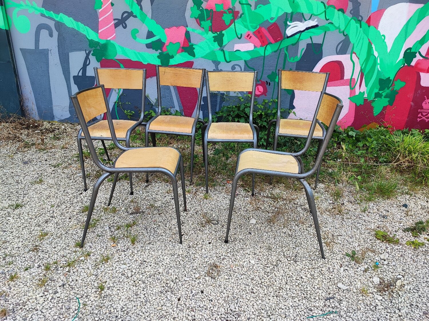 Six Mullca 510 school chairs with tapered legs