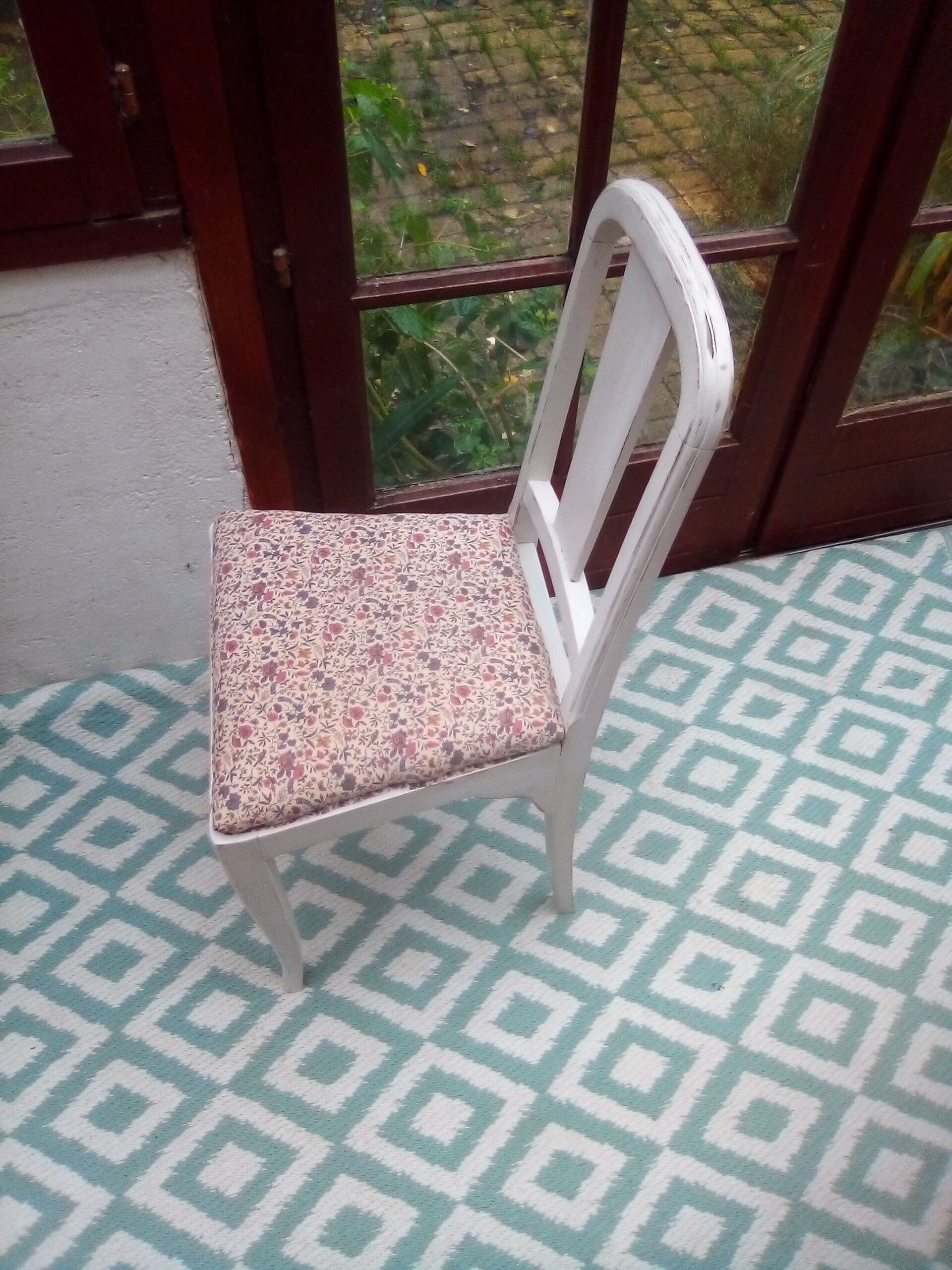 Liberty lined chair