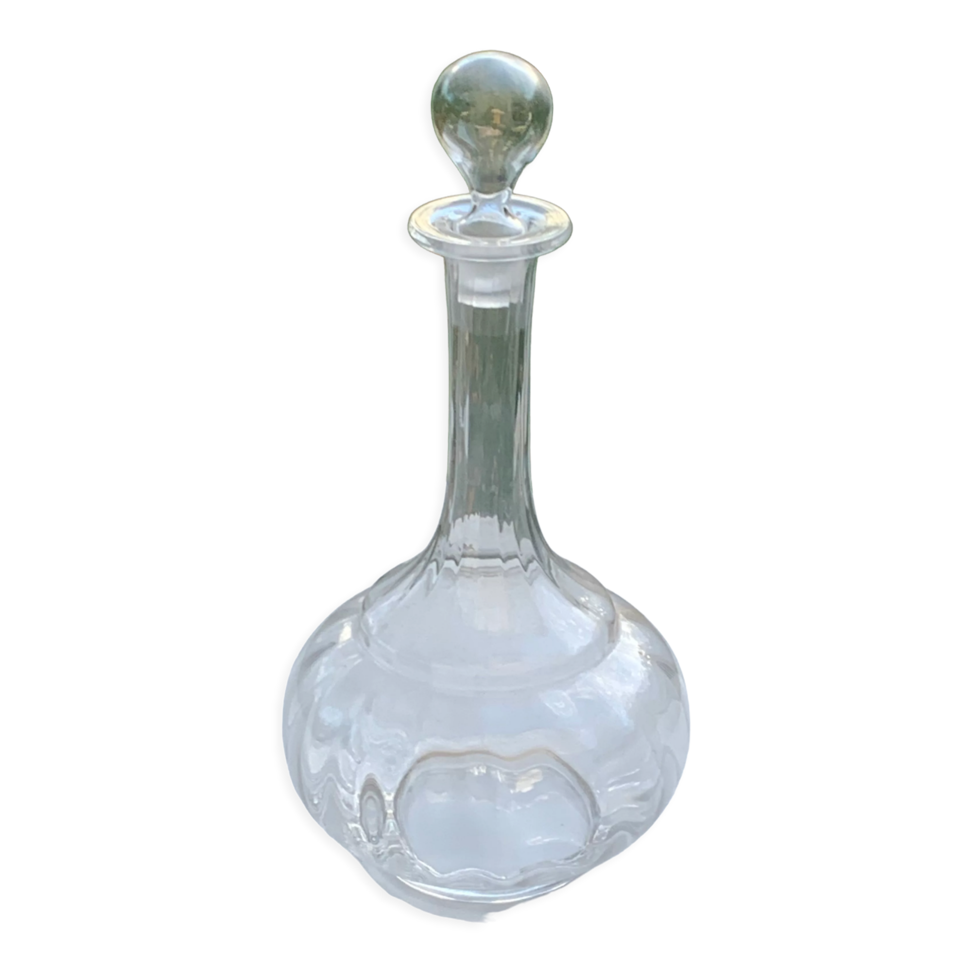 Elegant and vintage transparent glass wine decanter