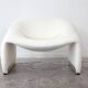Fauteuil Groovy boucle blanc cassé par Pierre Paulin