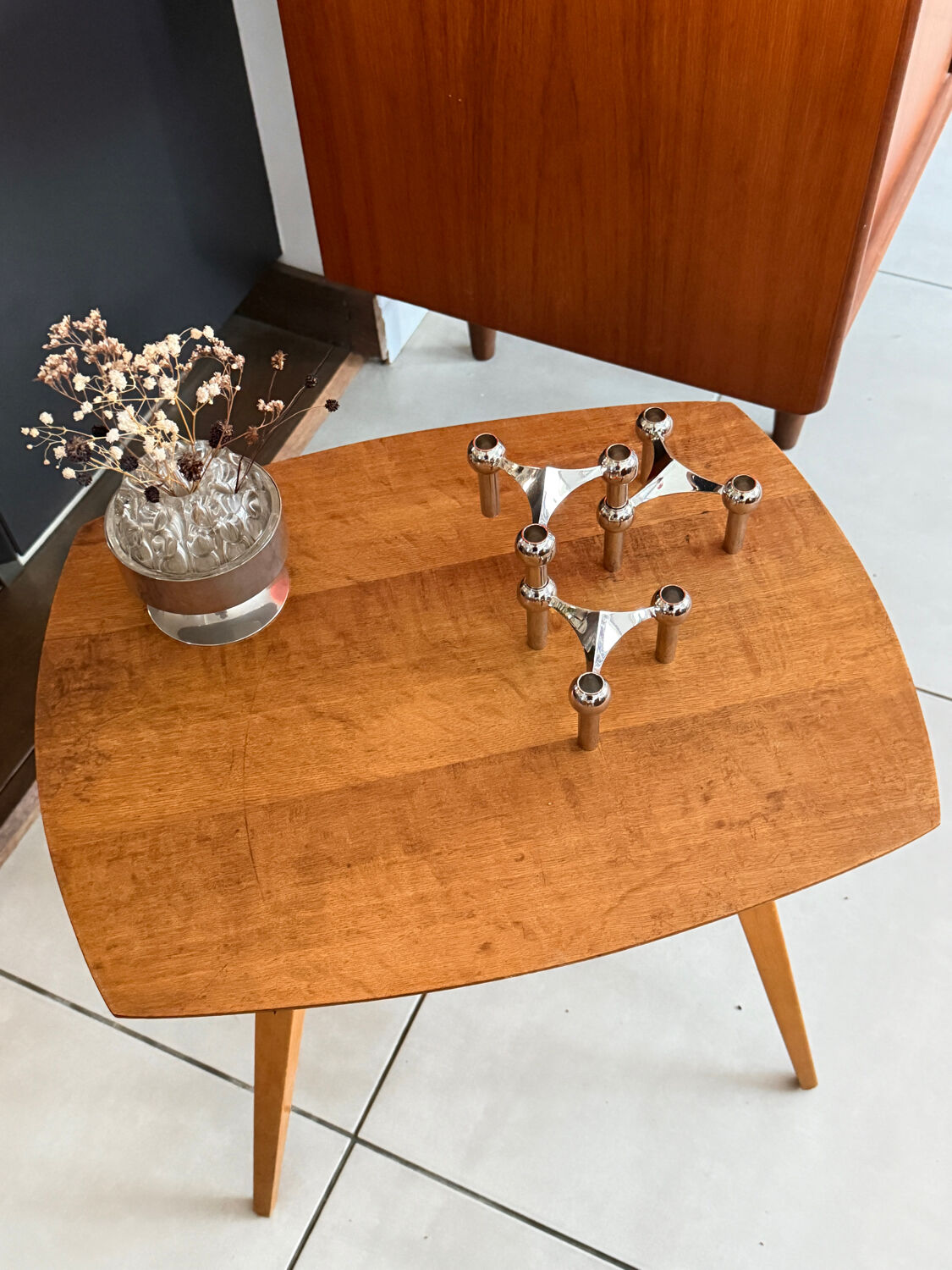 Table d'appoint vintage en bois et pieds compas