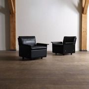 Pair of Dieter Rams Model 620 lounge chairs black leather for Vitsoe 1980s
