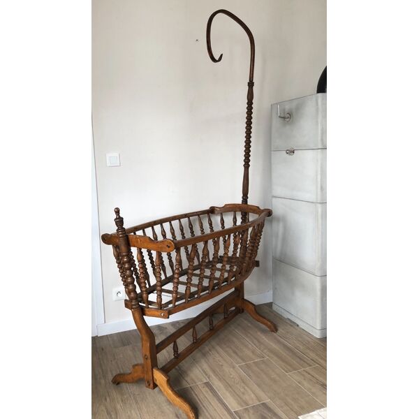 Berceau Ancien En Bois Avec Fleche Et Linge De Lit Selency Berceau Ancien En Bois Avec Fleche Et Linge De Lit Selency