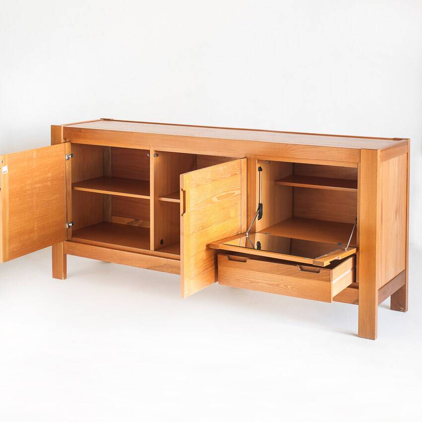 Vintage sideboard in elm wood. Edition by Simat. France 1970s.