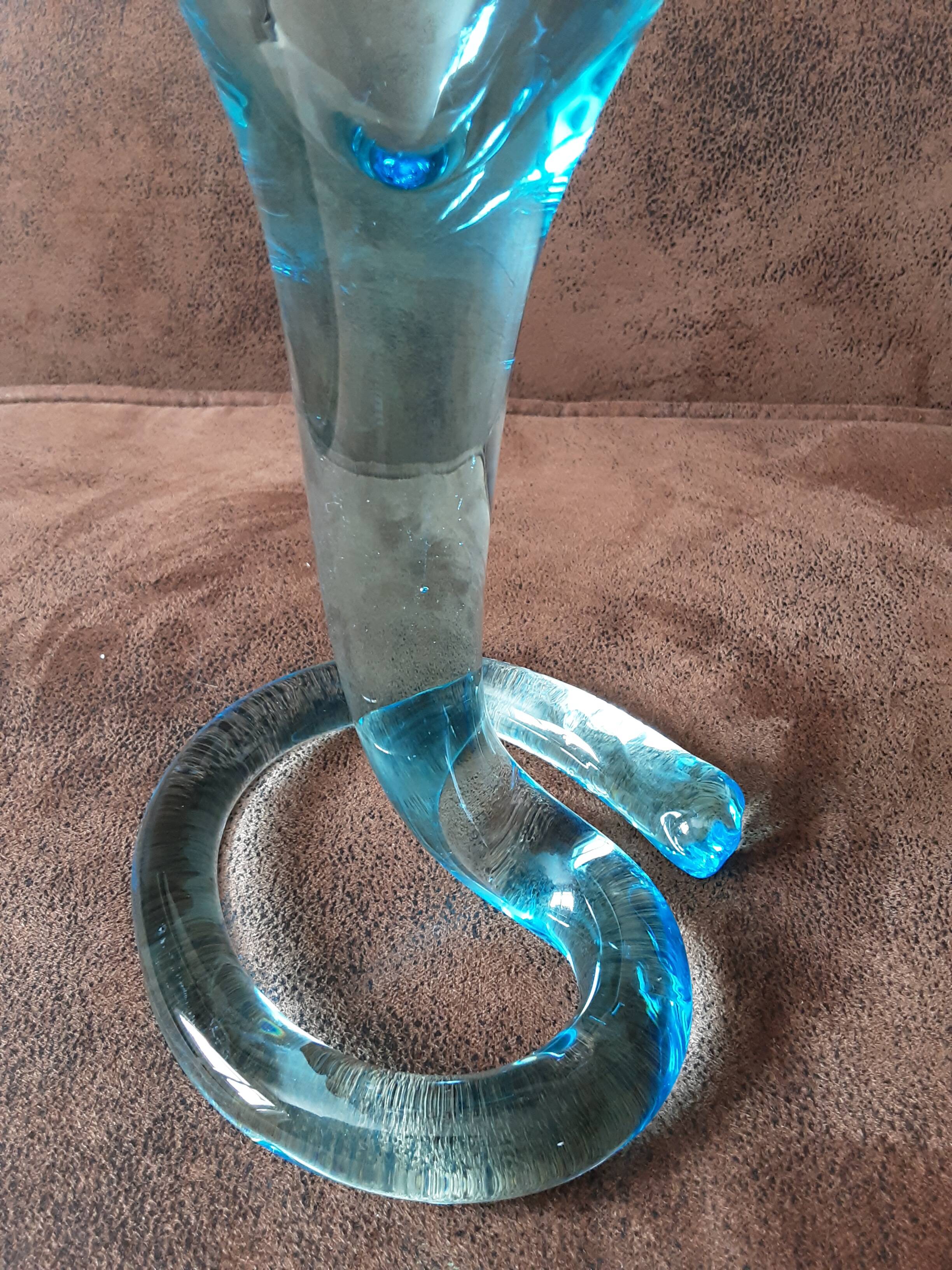 Swirling glass vase