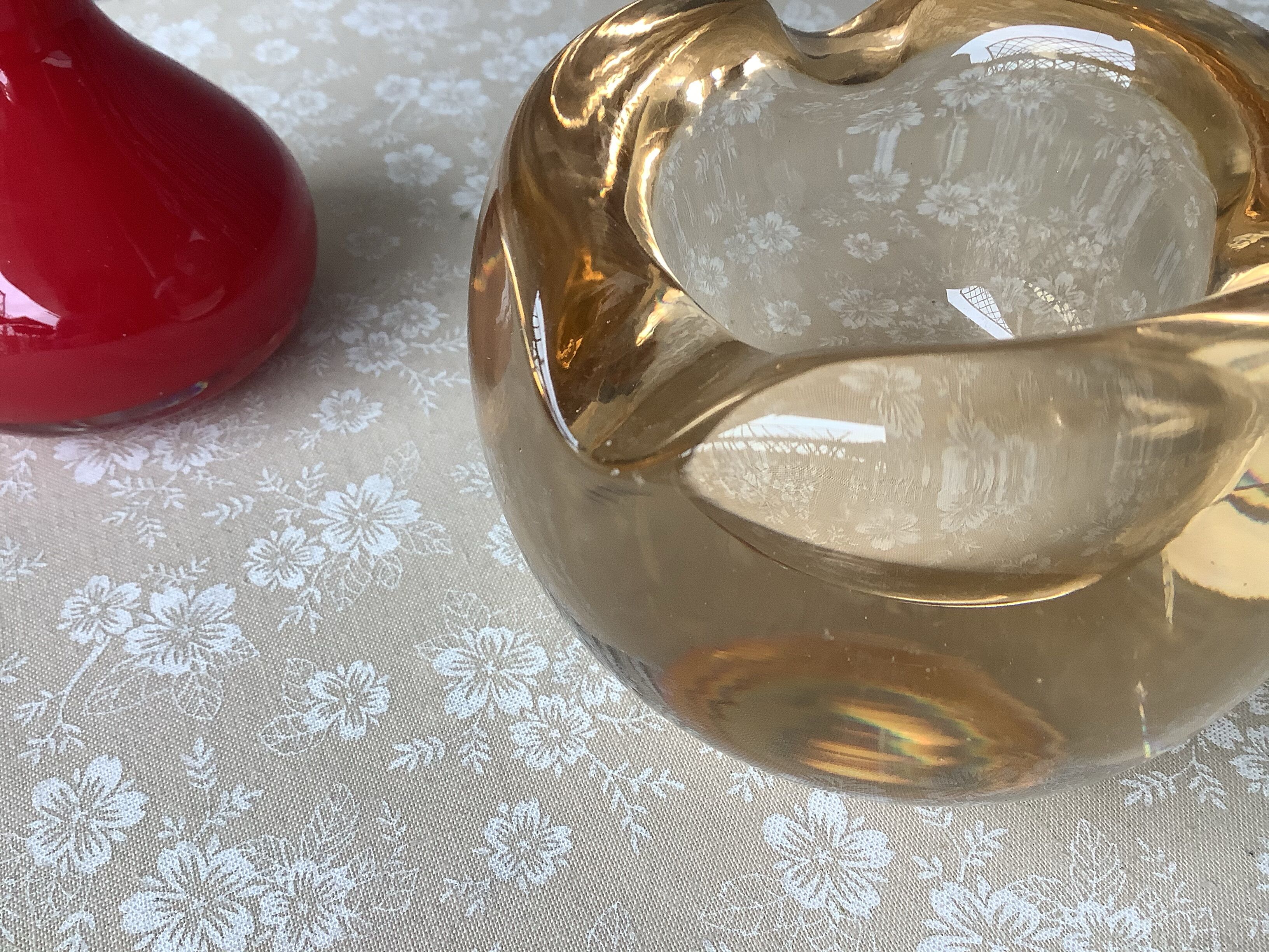 Daum ashtray by Daum Nancy France