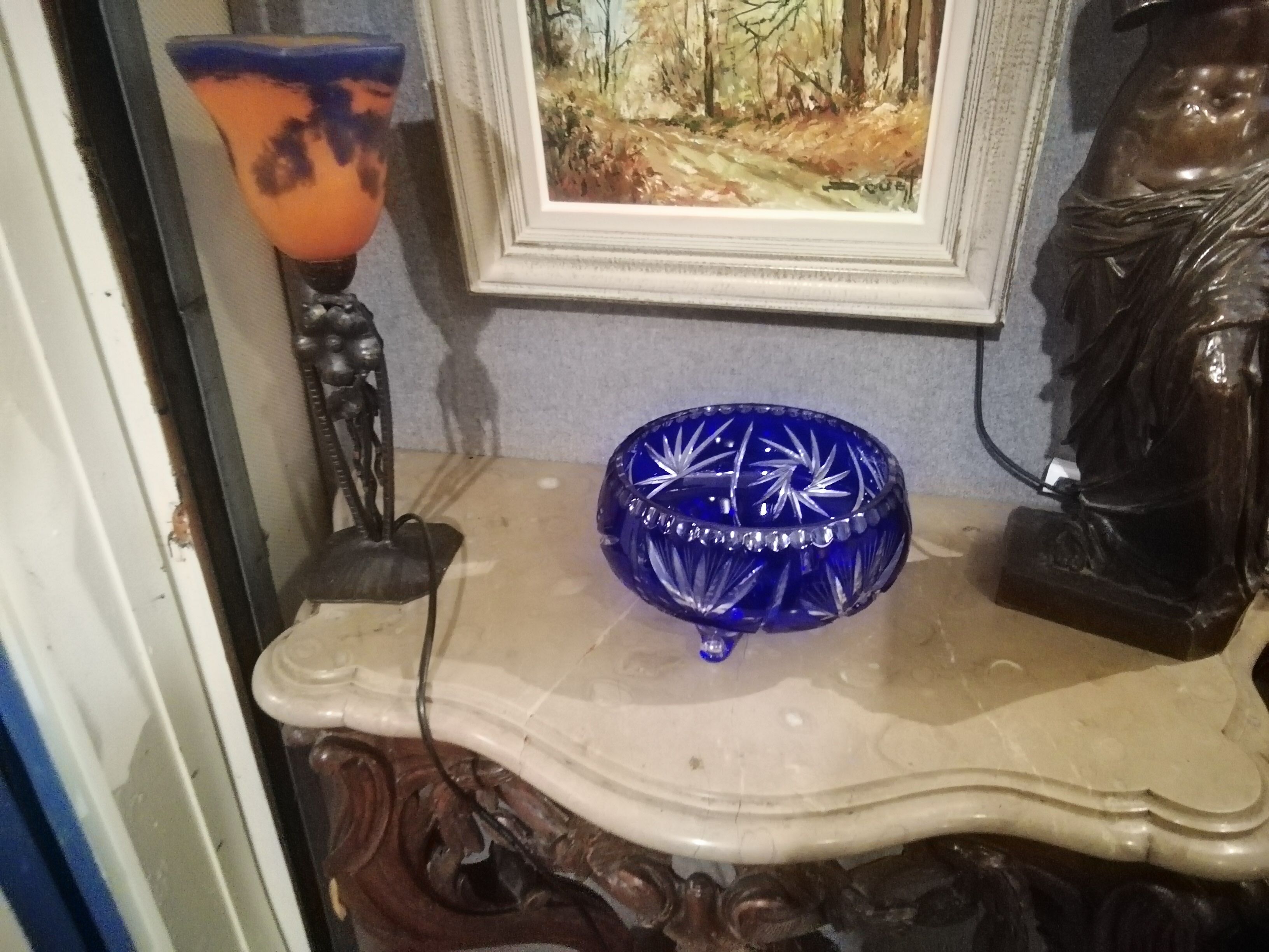 Bowl in blue crystal