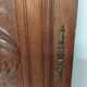 Paire d'anciennes portes en bois chêne sculpté