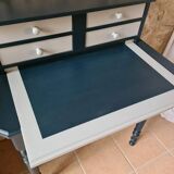 Tiered desk