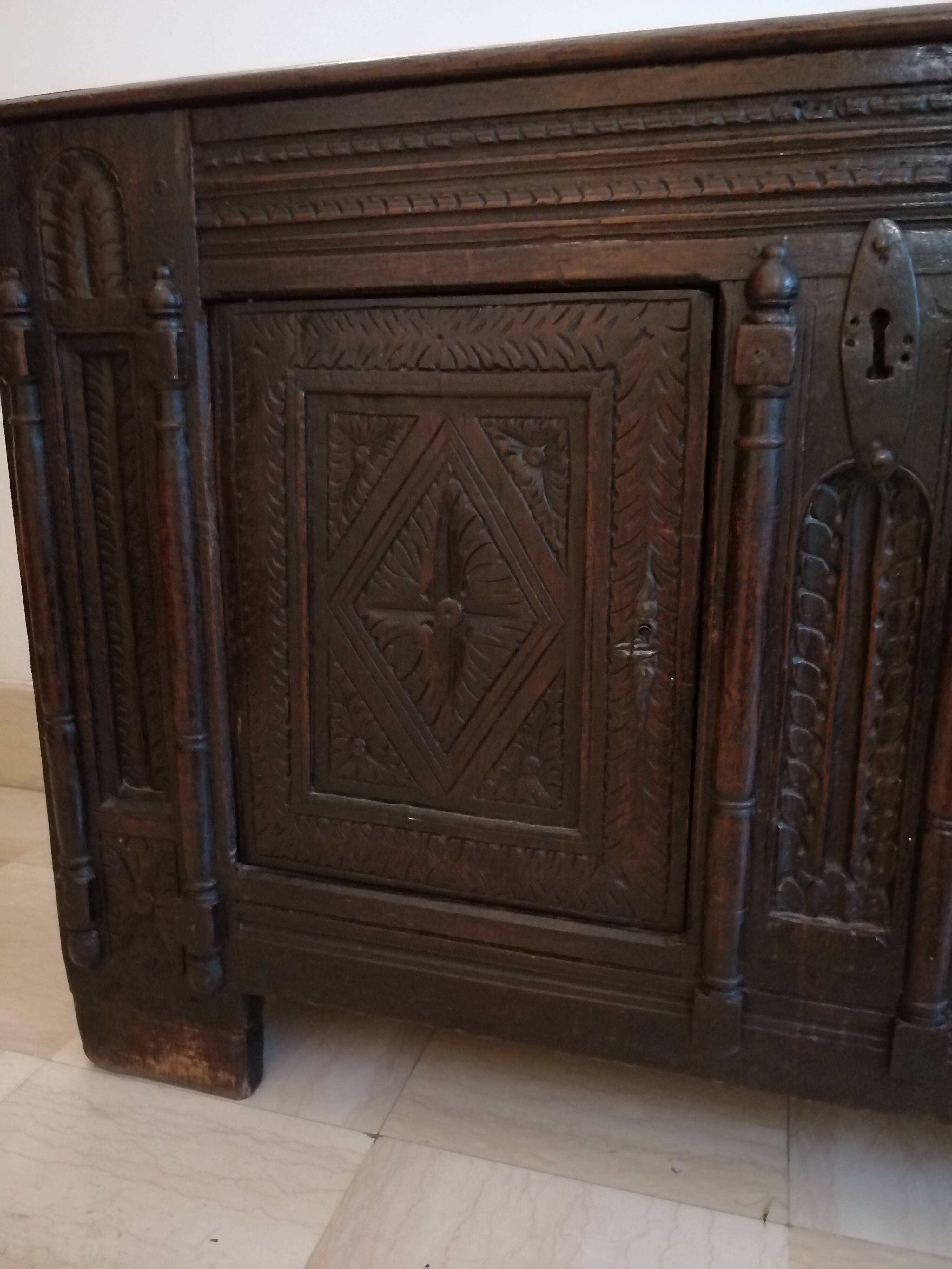 Renaissance chest