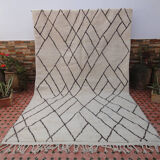 Beni ourain white carpet and black 319 x 198 cm